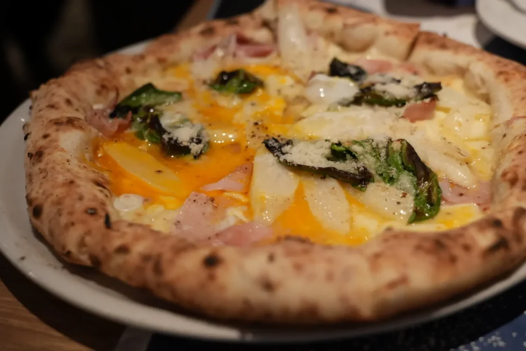 pizza bismarck
