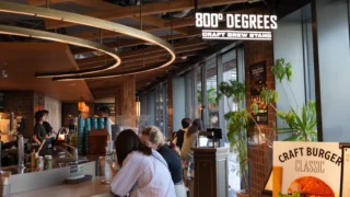 800 Degrees Craft Brew Stand Exterior Yokohama 320x180
